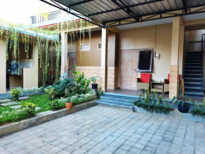 Lidah Lokal Guest House Singaraja